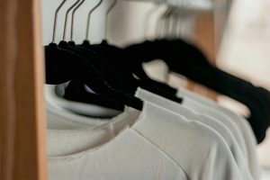 T-shirt Fraying at the neckline 